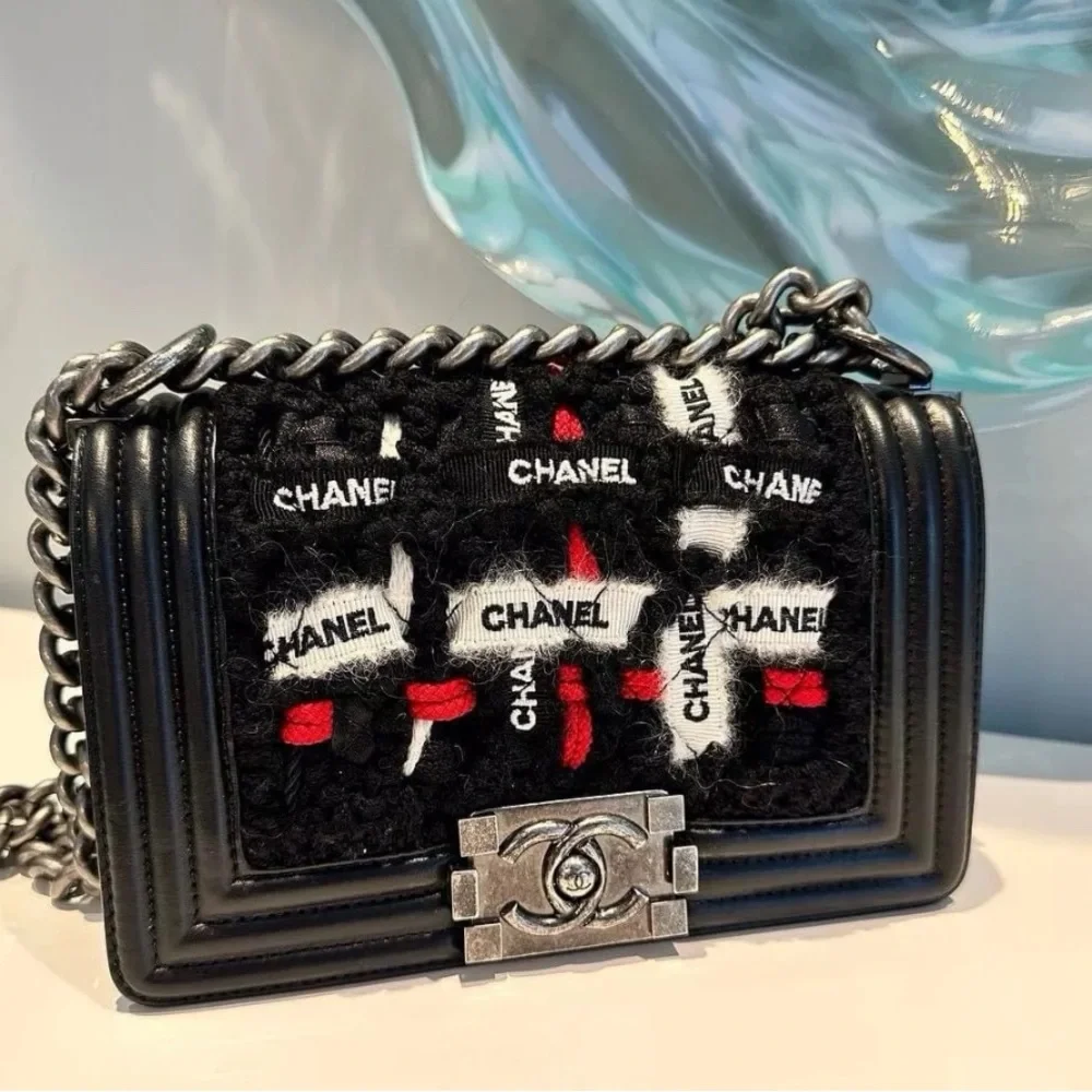❤️❤️SOLD❤️❤️Chanel Boy2016 Limited Edition Tweed/Lambskin Leather Crossbody - Picture 1 of 11